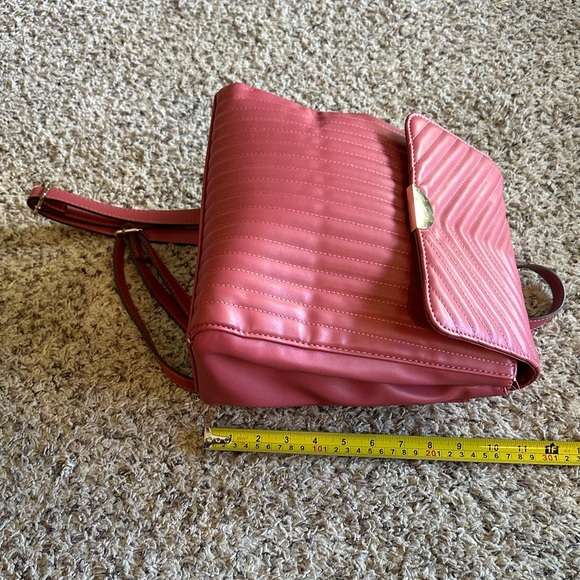 A New Day Rose Quilted Backpack - Picture 11 of 11
